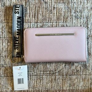 NWT Steve Madden Pink Wallet Wristlet